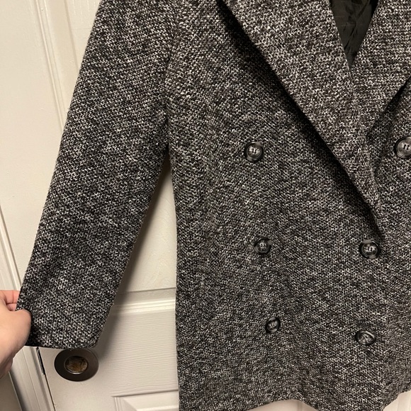 Oversized Coat - Picture 2 of 4